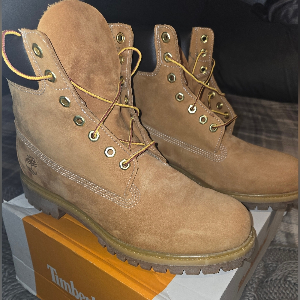 Men's Timberland Premium 6" Waterproof Boot Wheat size 10